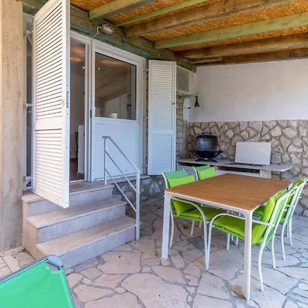 Holiday home Cozy Home In Jadranovo With Kitchen