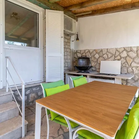 Holiday home Cozy Home In Jadranovo With Kitchen Jadranovo
