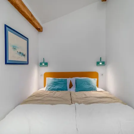 Cozy Home In Jadranovo With Kitchen *