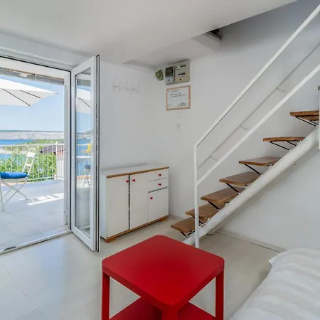 Front In With House Sea View Feriehus
