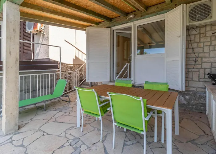2 Bedroom Cozy In Ferienhaus