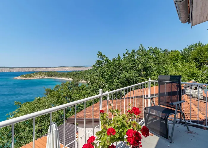 2 Bedroom Cozy In * Jadranovo