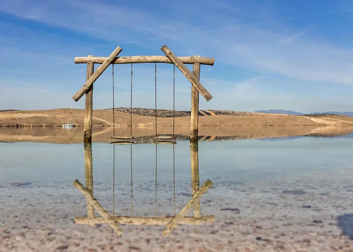 Hébergement de vacances 2 Bedroom Cozy In Jadranovo