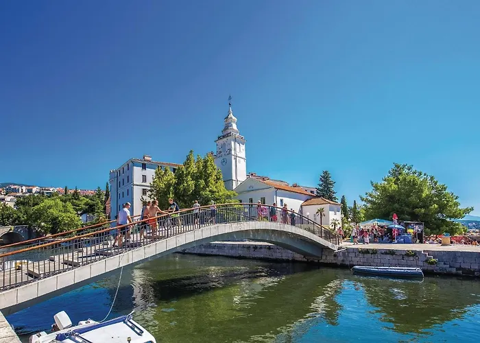 2 Bedroom Cozy In * Jadranovo